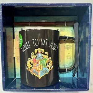RAE DUNN HARRY POTTER “SLYTHERIN” COLOR CHANGING MUG W/WAND “WHERE TO PUT YOU”